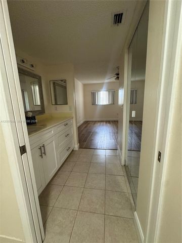 750 SW 138th Avenue 106F, Pembroke Pines, FL 33027