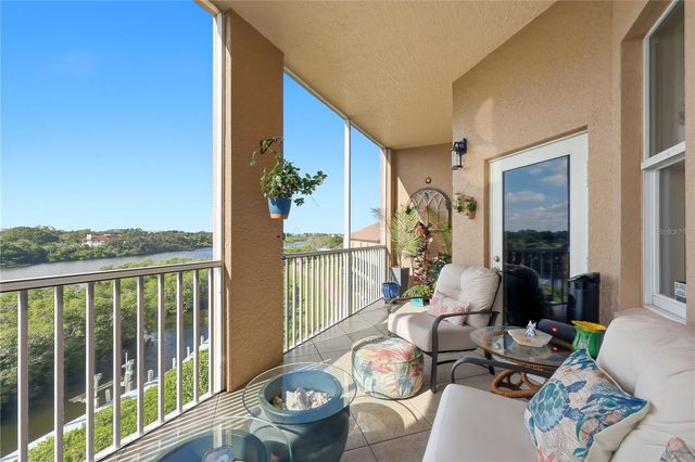 5531 CANNES CIRCLE 403, Sarasota, FL 34231