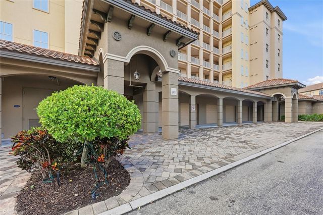 5531 CANNES CIRCLE 403, Sarasota, FL 34231