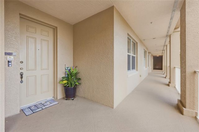 5531 CANNES CIRCLE 403, Sarasota, FL 34231