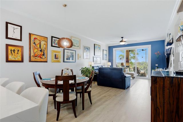 5531 CANNES CIRCLE 403, Sarasota, FL 34231