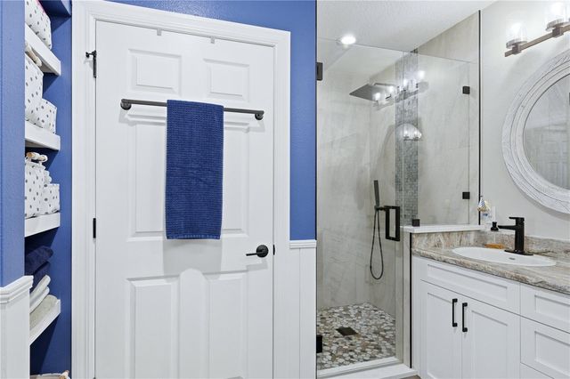 5531 CANNES CIRCLE 403, Sarasota, FL 34231