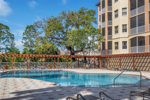 5531 CANNES CIRCLE 403, Sarasota, FL 34231