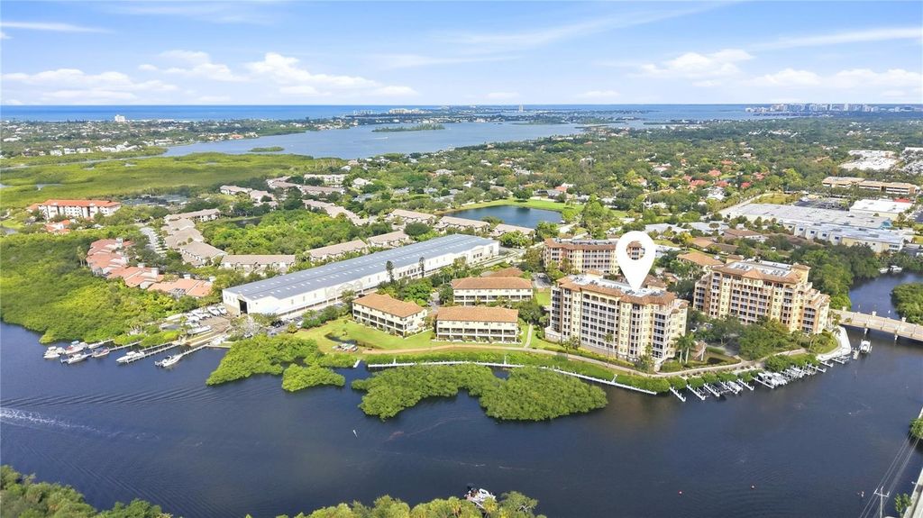 5531 CANNES CIRCLE 403, Sarasota, FL 34231