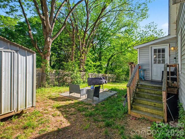 92 Saint Charles Avenue NE, Concord, NC 28025