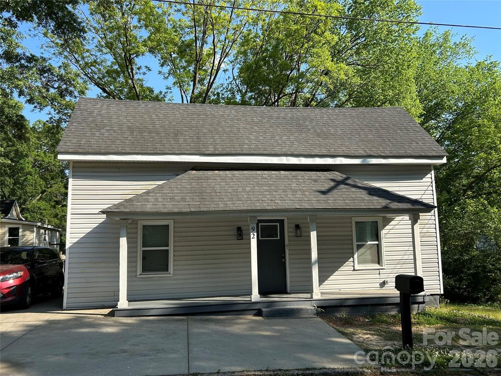 92 Saint Charles Avenue NE, Concord, NC 28025