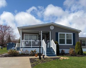 369 Red Pine Drive, Genesee Twp, MI 48506