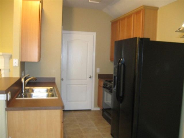 202 Splintered Arrow Drive, La Marque, TX 77568