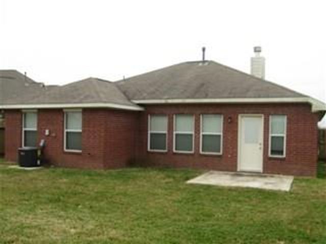 202 Splintered Arrow Drive, La Marque, TX 77568