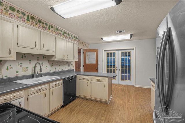 8271 Mobile Hwy, Pensacola, FL 32526