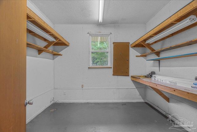 8271 Mobile Hwy, Pensacola, FL 32526