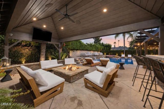 5684 Grey Rock Road, Agoura Hills, CA 91301