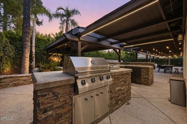 5684 Grey Rock Road, Agoura Hills, CA 91301