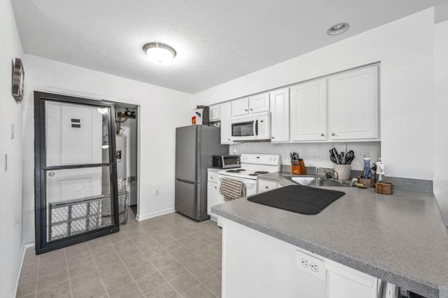 6423 Blue Knoll Drive, 49, Canal Winchester, OH 43110