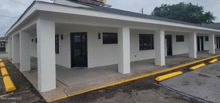 200 Pass Road, 4, Gulfport, MS 39507
