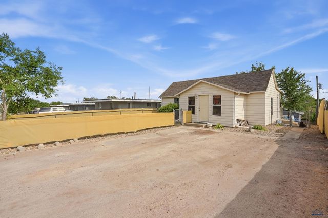 121 E NOWLIN, Rapid City, SD 57701