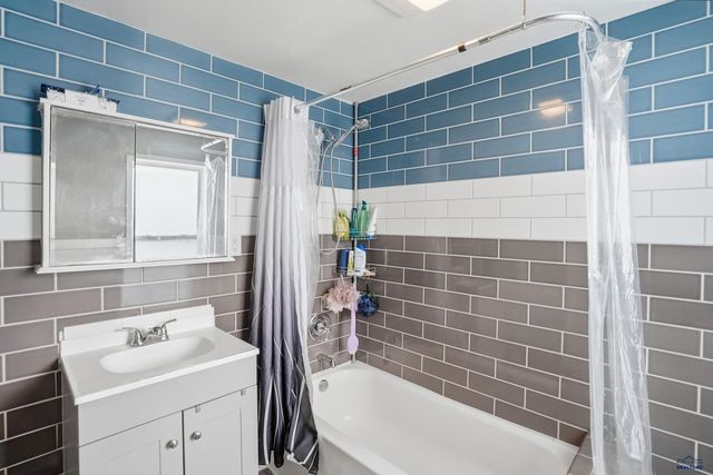 121 E NOWLIN, Rapid City, SD 57701