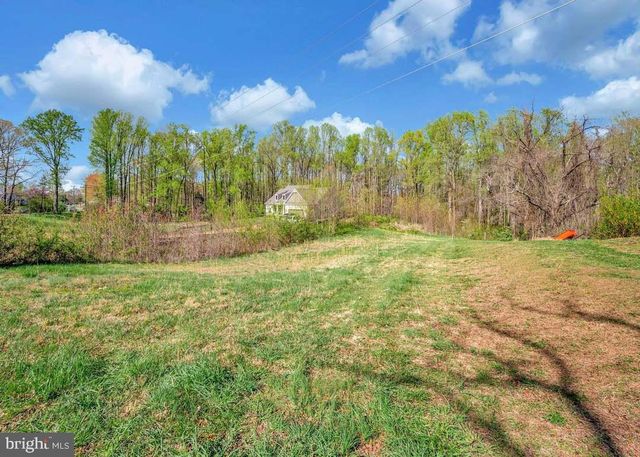 1588 MOUNTAIN VIEW RD, Stafford, VA 22554