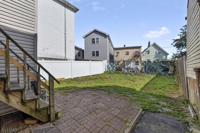 629 Magnolia Ave, Elizabeth City, NJ 07206