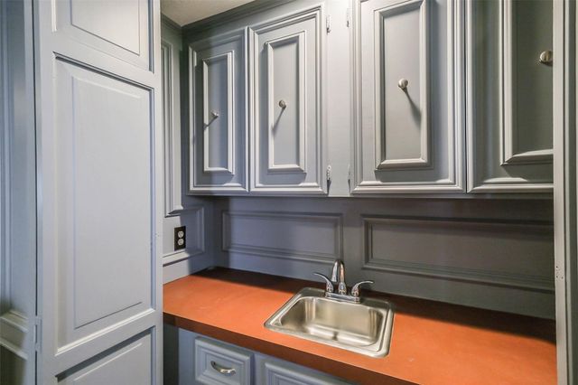 6906 Pebble Beach Drive, Houston, TX 77069