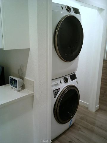 120 E 68th St, Long Beach, CA 90805