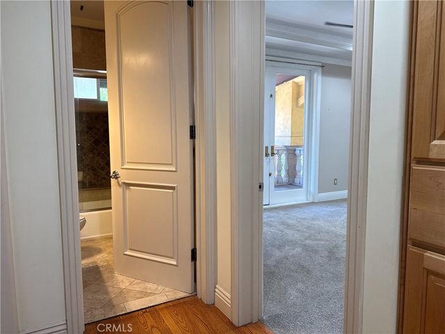 5717 MELVIN Avenue, Tarzana, CA 91356