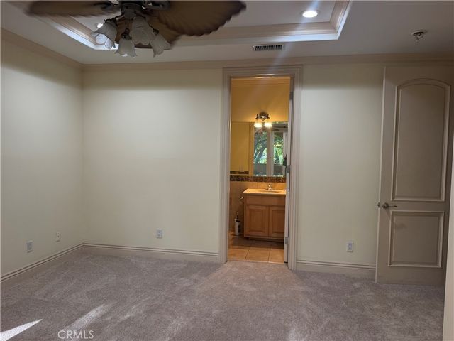 5717 MELVIN Avenue, Tarzana, CA 91356