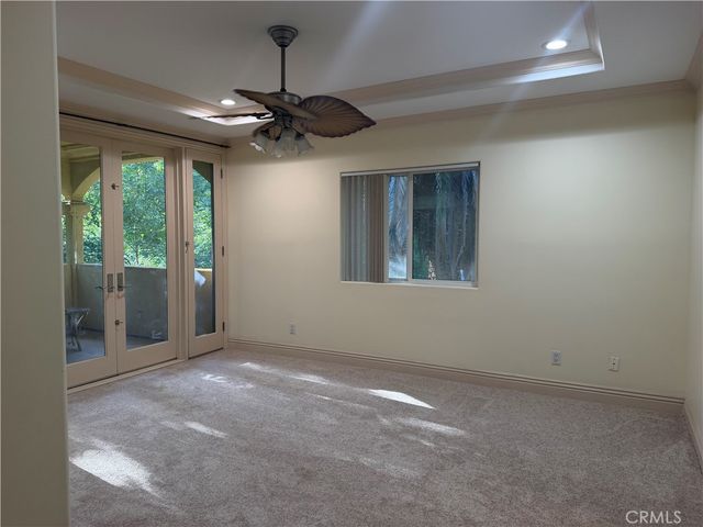 5717 MELVIN Avenue, Tarzana, CA 91356