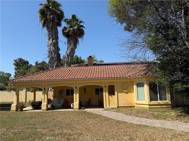 5717 MELVIN Avenue, Tarzana, CA 91356