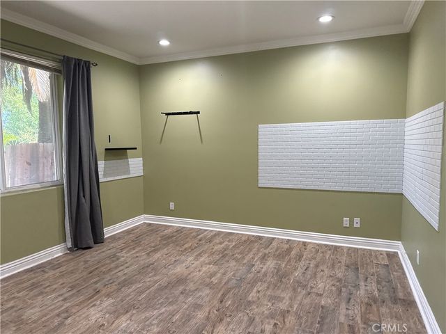 5717 MELVIN Avenue, Tarzana, CA 91356