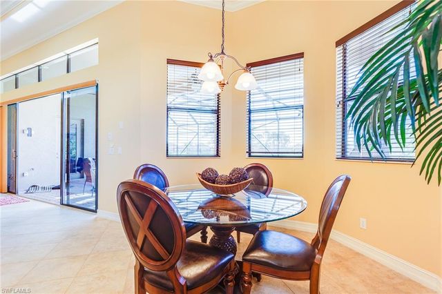 7747 Cottesmore DR, Naples, FL 34113