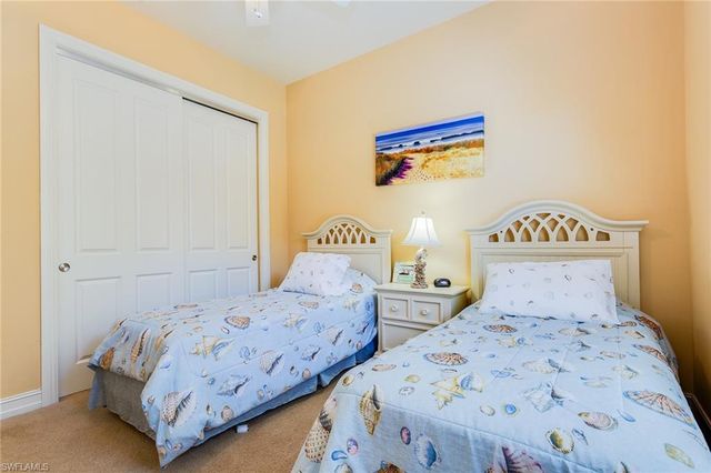 7747 Cottesmore DR, Naples, FL 34113