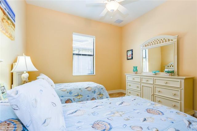 7747 Cottesmore DR, Naples, FL 34113