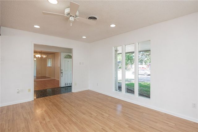 5214 Ponderosa, Corpus Christi, TX 78415