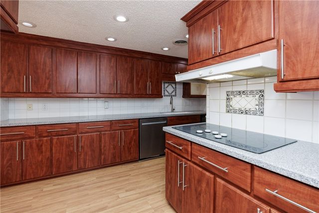 5214 Ponderosa, Corpus Christi, TX 78415