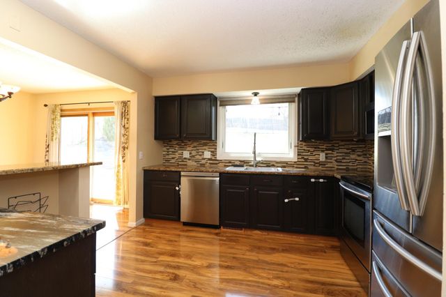 12924 16th Avenue S, Burnsville, MN 55337