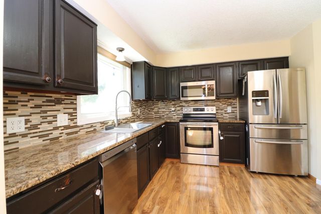 12924 16th Avenue S, Burnsville, MN 55337