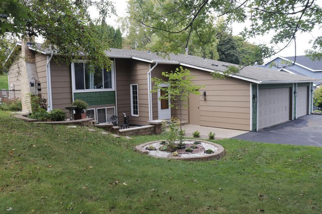 12924 16th Avenue S, Burnsville, MN 55337