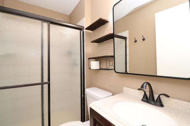 12924 16th Avenue S, Burnsville, MN 55337