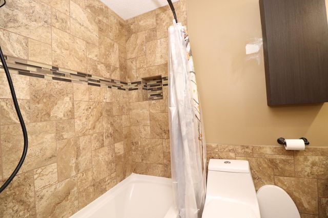 12924 16th Avenue S, Burnsville, MN 55337