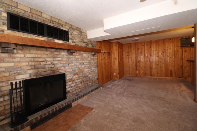 12924 16th Avenue S, Burnsville, MN 55337