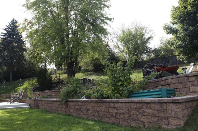 12924 16th Avenue S, Burnsville, MN 55337