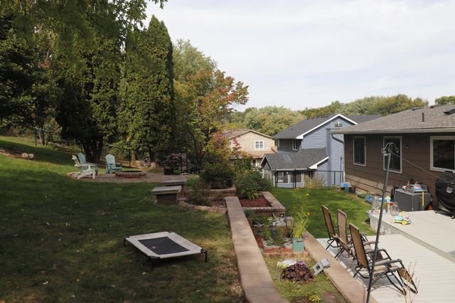 12924 16th Avenue S, Burnsville, MN 55337