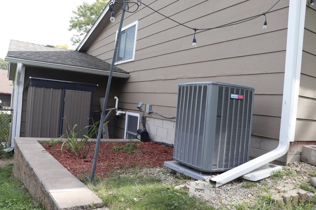 12924 16th Avenue S, Burnsville, MN 55337