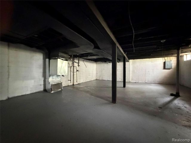 18550 Pierson Street, Detroit, MI 48219