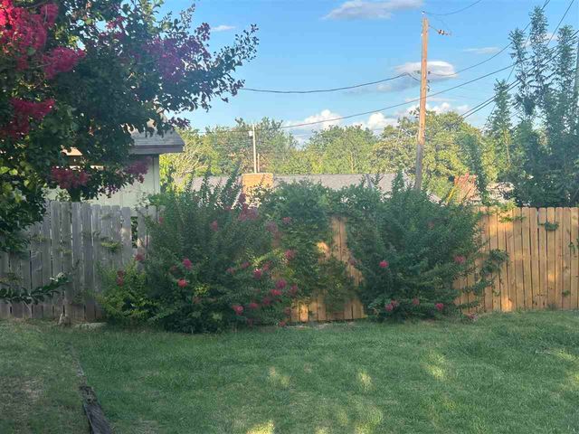 7306 NW Compass Ave, Lawton, OK 73505