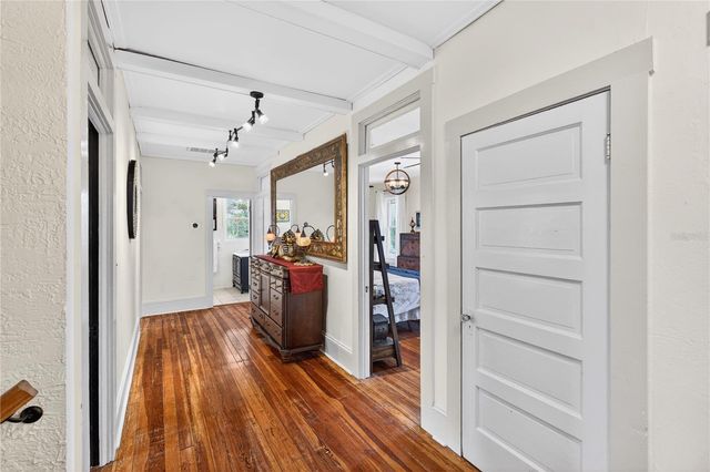 1305 WASHINGTON AVENUE, Eustis, FL 32726