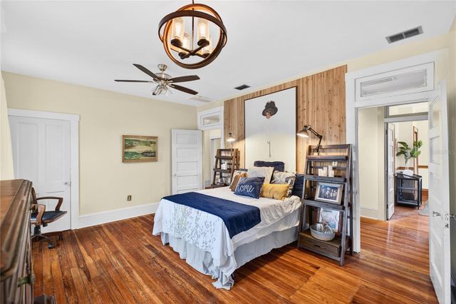 1305 WASHINGTON AVENUE, Eustis, FL 32726