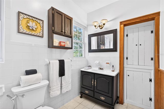 1305 WASHINGTON AVENUE, Eustis, FL 32726