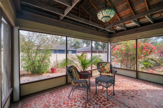 1305 WASHINGTON AVENUE, Eustis, FL 32726